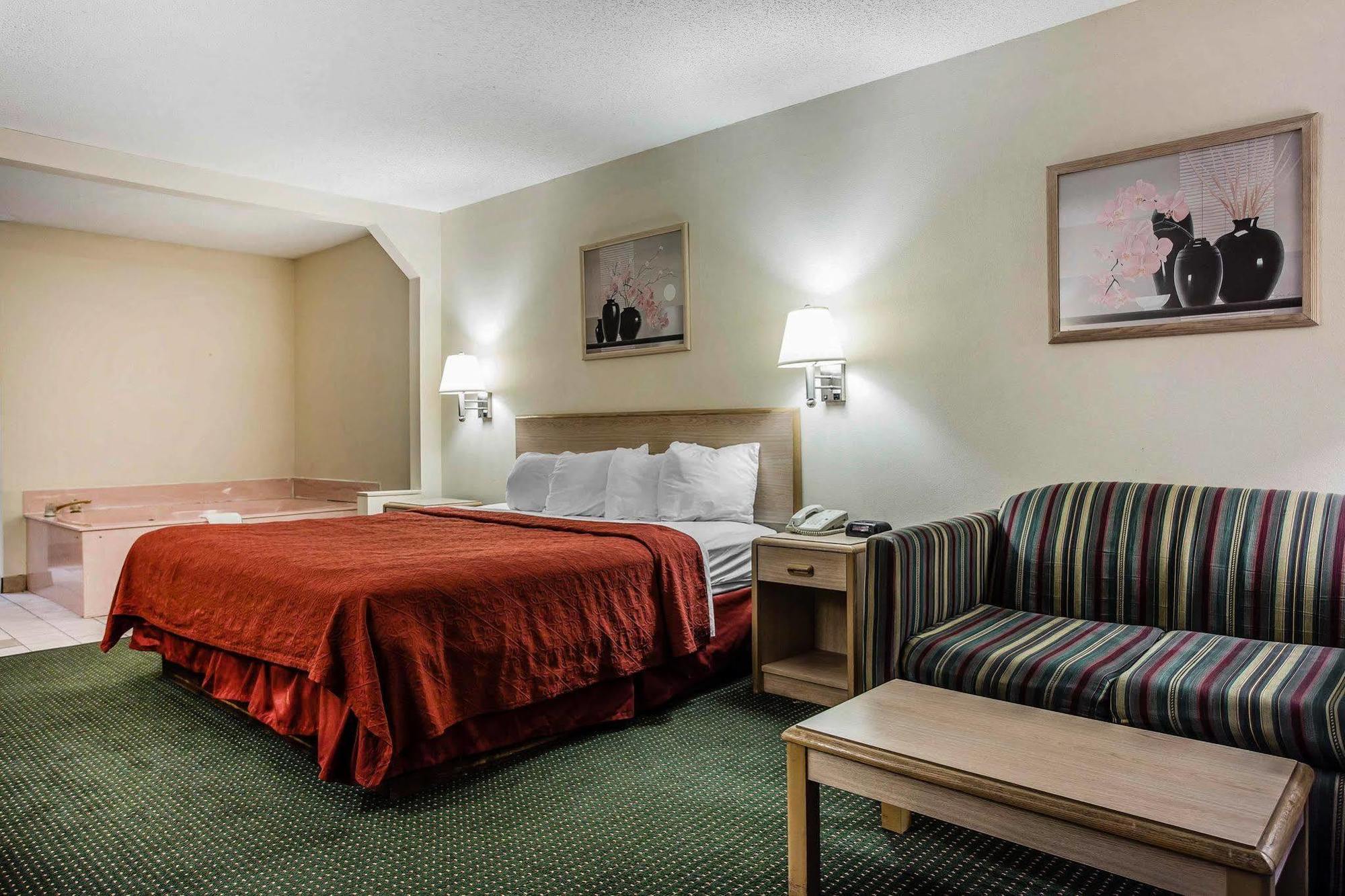 Quality Inn & Suites Stockbridge Atlanta South I-75 Eksteriør billede